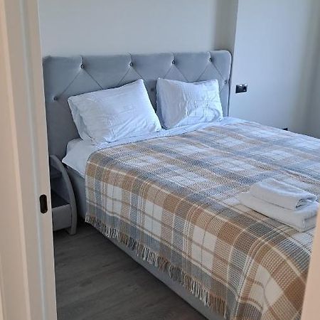 Airport-Apartament 24&24 Chisinau!!! Экстерьер фото