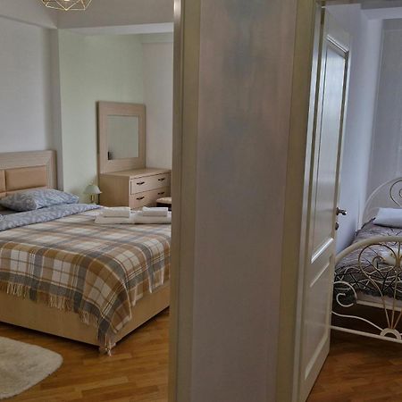 Airport-Apartament 24&24 Chisinau!!! Экстерьер фото