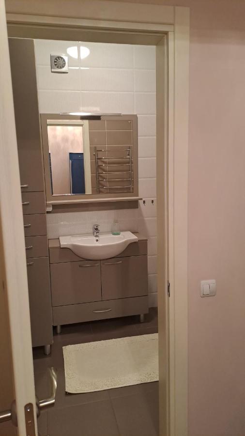 Airport-Apartament 24&24 Chisinau!!! Экстерьер фото